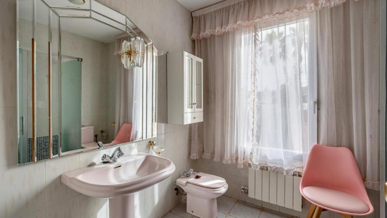 Villa De La Acacia Gojar ภายนอก รูปภาพ