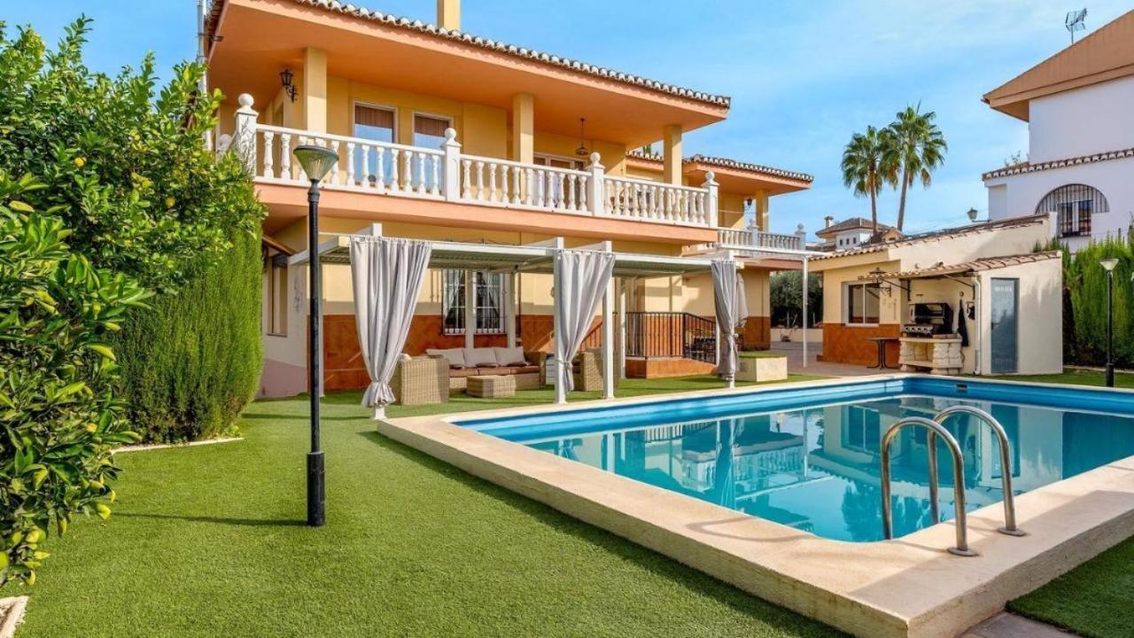 Villa De La Acacia Gojar ภายนอก รูปภาพ