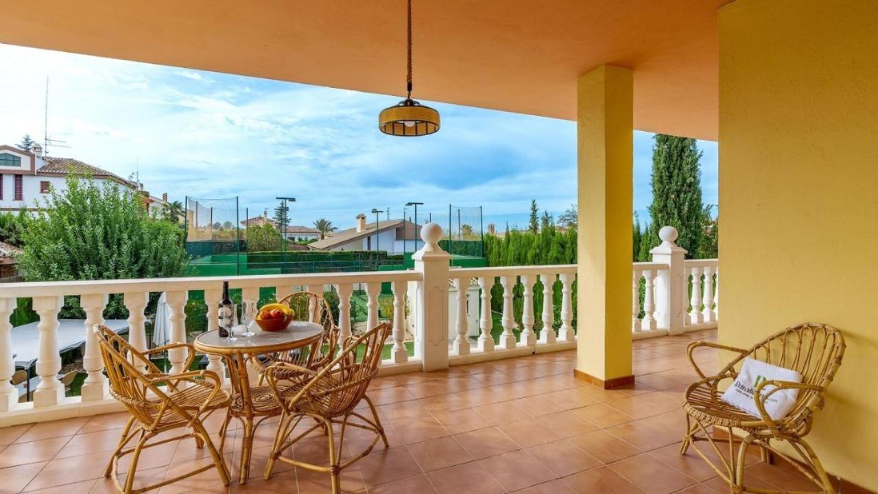 Villa De La Acacia Gojar ภายนอก รูปภาพ