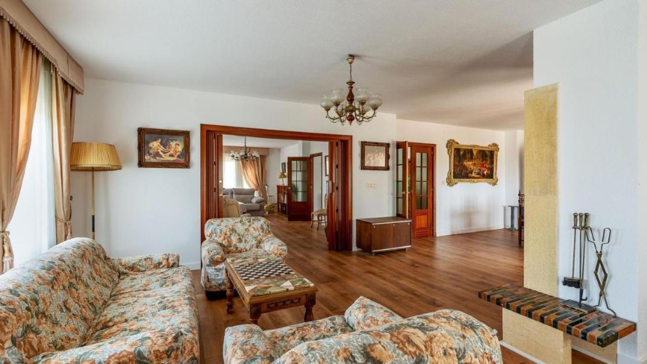 Villa De La Acacia Gojar ภายนอก รูปภาพ